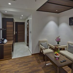 Royal Suite 01 Double Bed